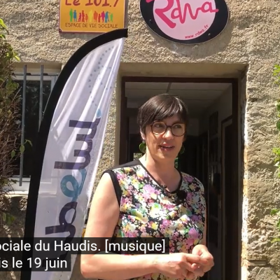 Libelul Haut-Diois : l’autopartage animé par Le 101.7, espace de vie sociale à Luc-en-Diois